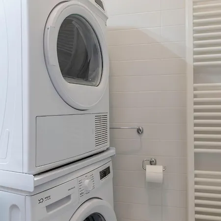 Apartament Lo Spettacolo *